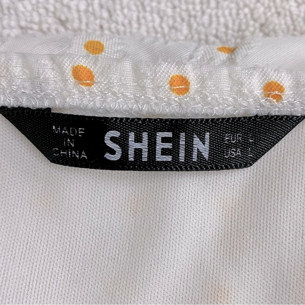 5/$25 SHEIN White Daisy Print Puff Sleeve Smocked Cropped Blouse L - Picture 3 of 16